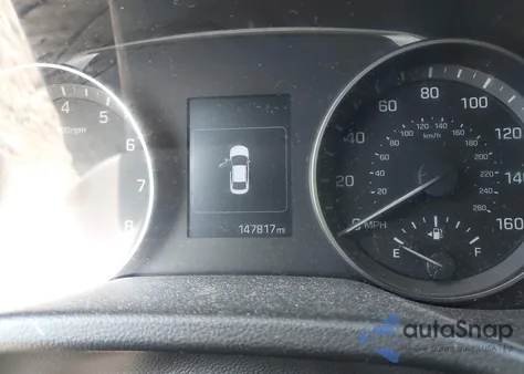 2017 Hyundai Elantra Value Edition из США, поврежденный, VIN KMHD84LF2HU386020